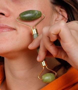 2'li Yeşim Taşı Yüz Maske Fırçası Ve Kalpli Gua Masaj Seti