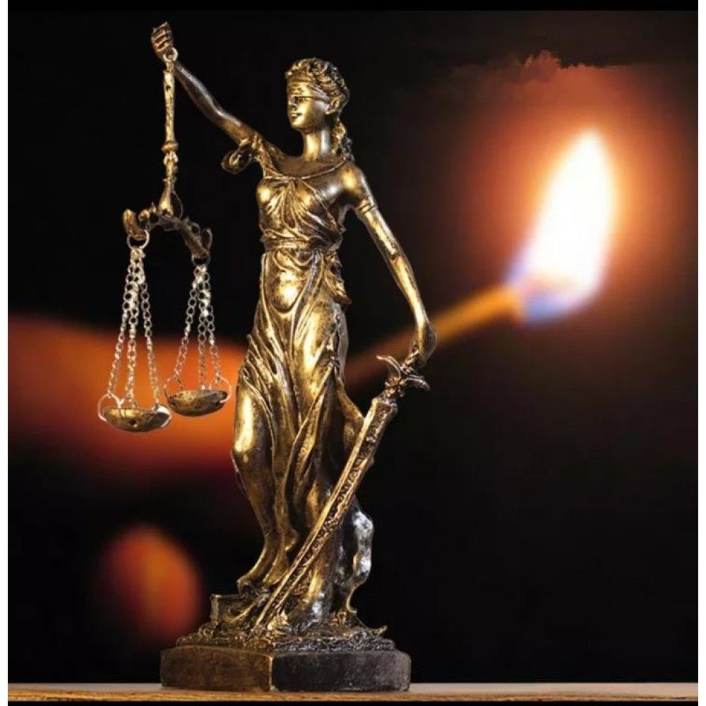 Dekoratif Adalet Tanrıçası Themis Heykeli 22 Cm