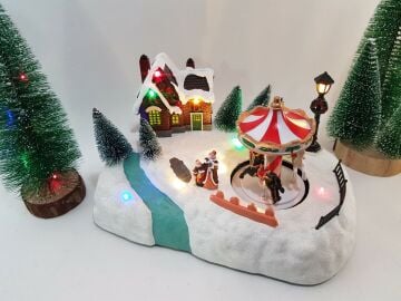 Müzikli Atlı Karınca Sesli Ledli Yılbaşı Evi Müzik Kutusu Biblosu