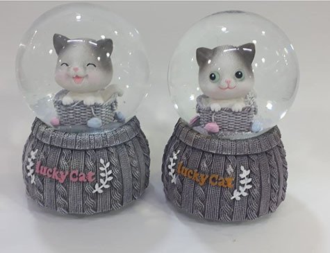 Işıklı Şanslı Kedi Müzikli Cam Kar Küresi
