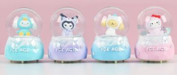 Mini Işıklı Sevimli Kahramanlar Temalı Cam Kar Küresi