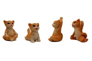 Yoga Yapan Sevimli Kedi Biblo Seti (4 Adet)