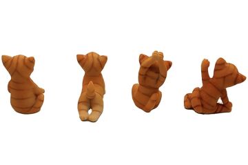 Yoga Yapan Sevimli Kedi Biblo Seti (4 Adet)