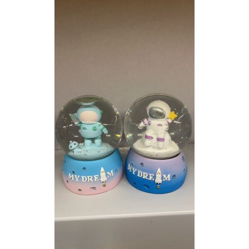 Mini Işıklı Astronot My Dream Temalı Cam Kar Küresi