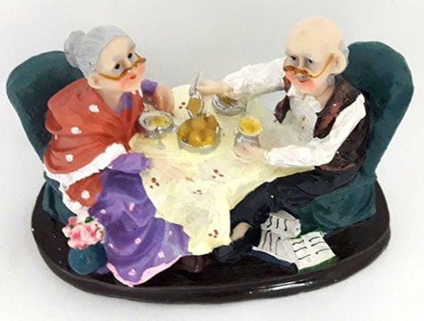 Dekoratif Romantik Yemek Yiyen Yaşlı Çift Biblosu