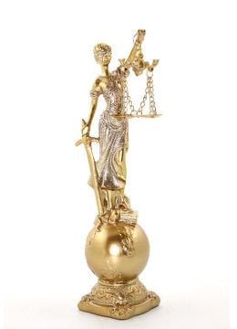 Polyester Dünya Üzerinde Gold Adalet Tanrıçası Heykeli Biblosu (24cm)