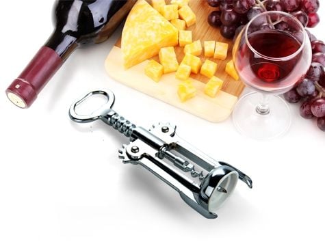 Metal Tirbuşun Şarap ve Şişe Açacağı