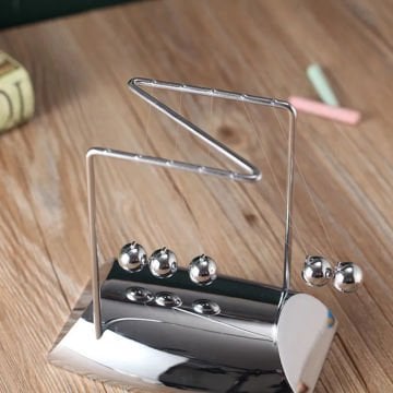 Dekoratif Newton' s Cradle Metal Denge Topları