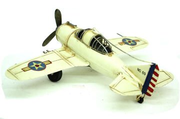 Dekoratif Eskitme Savaş Uçağı