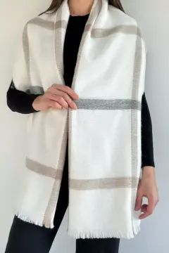 Kadın Desenli Omuz Şalı