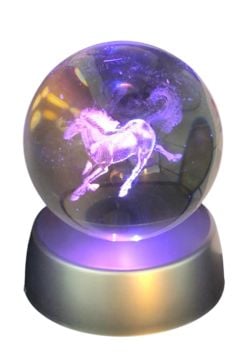 Led Işıklı Renk Değiştiren Koşan At Kristal Cam Küre