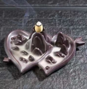 Dekoratif Kalpli Şeklinde Dağ Tasarımlı Şelale Seramik Geri Akış  Tütsülük