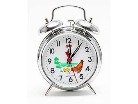 Nostaljik Kurmalı Tavuklu Çalar Metal Masa Saati