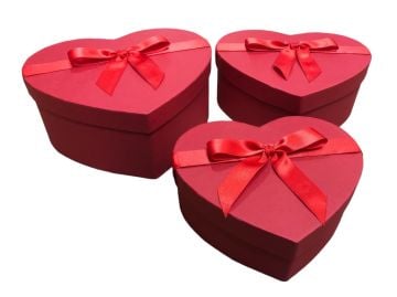 Kalpli Kırmızı Fiyonklu Hediye Kutusu 3'lü Set