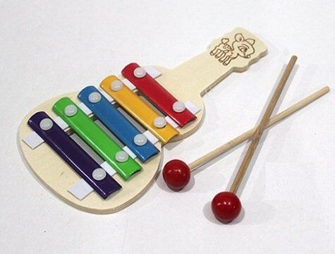 Ahşap Gitar Şeklinde 5 Notalı Selefon Müzik Aleti (29 cm)