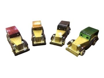Dekoratif Nostaljik Renkli Ahşap Model Araba (4 Adet)