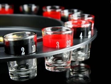 Shot Bardaklı Rulet Oyunu