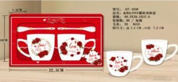 2'li Love Desenli Hediye Beyaz Seramik Kaşıklı Kupa Bardak