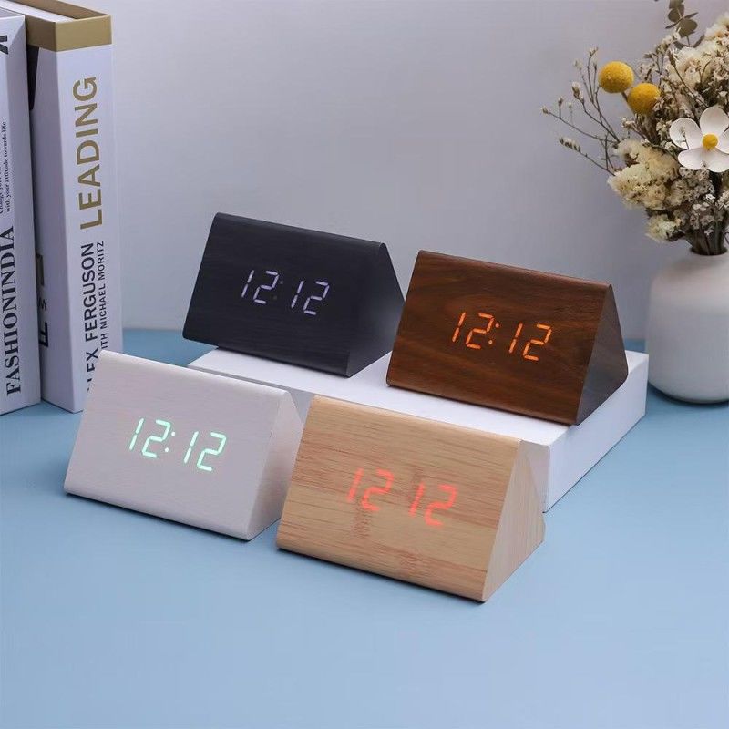 Dijital Led Ekranlı Alarmlı Üçgen Saat