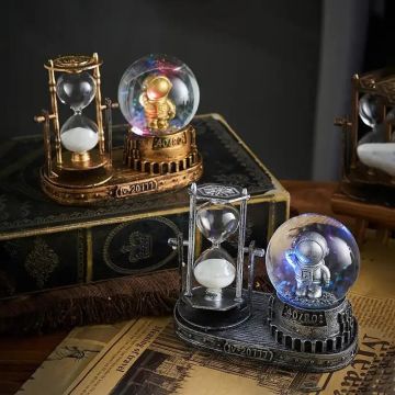 Polyester Işıklı Astronot ve Kum Saati Dekoratif  Biblo