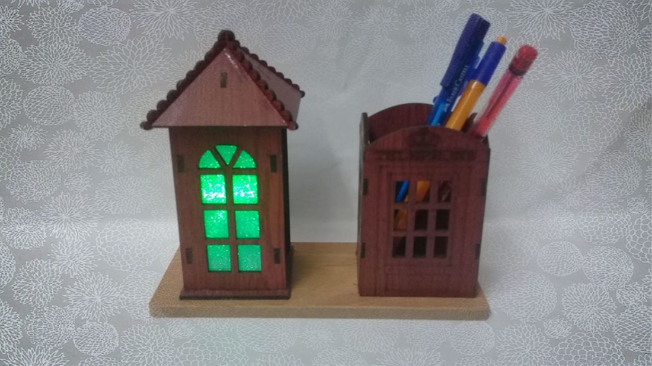 Dekoratif Ahşap Işıklı Telefon Kulübesi Kalemli