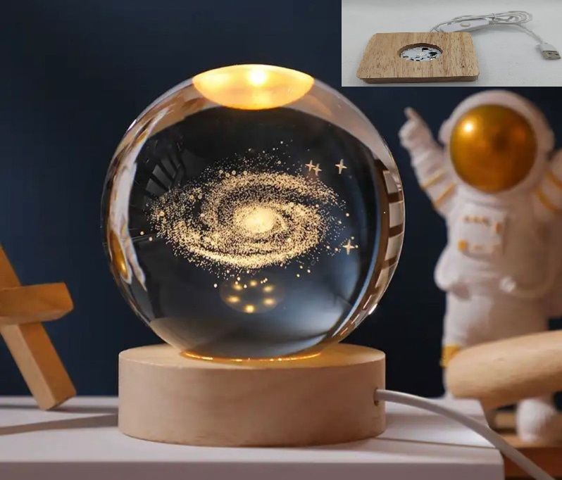 Dekoratif Ahşap Kare Altlıklı Samanyolu Işıklı Cam Küre (8 cm)