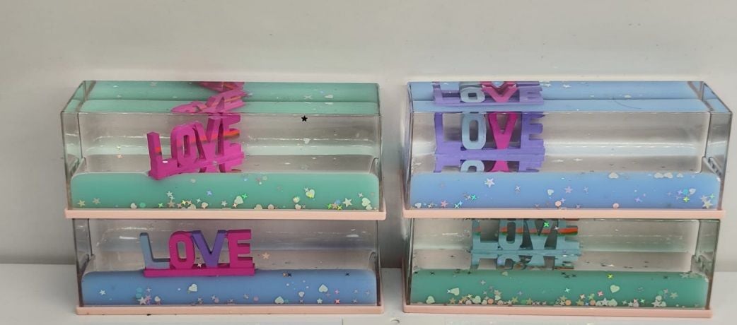 Sulu Batmayan Love Temalı Masa Üstü Biblo