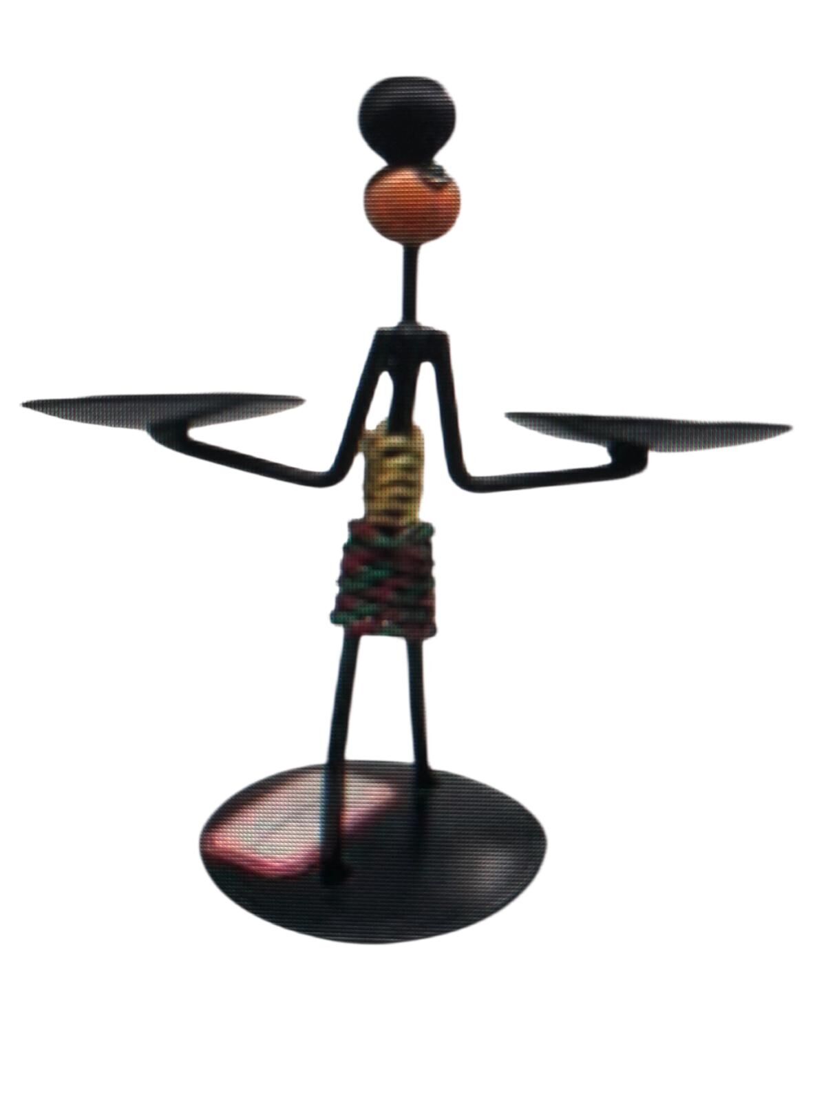 Afrikalı Kadın Figürlü Tealight Metal Mumluk