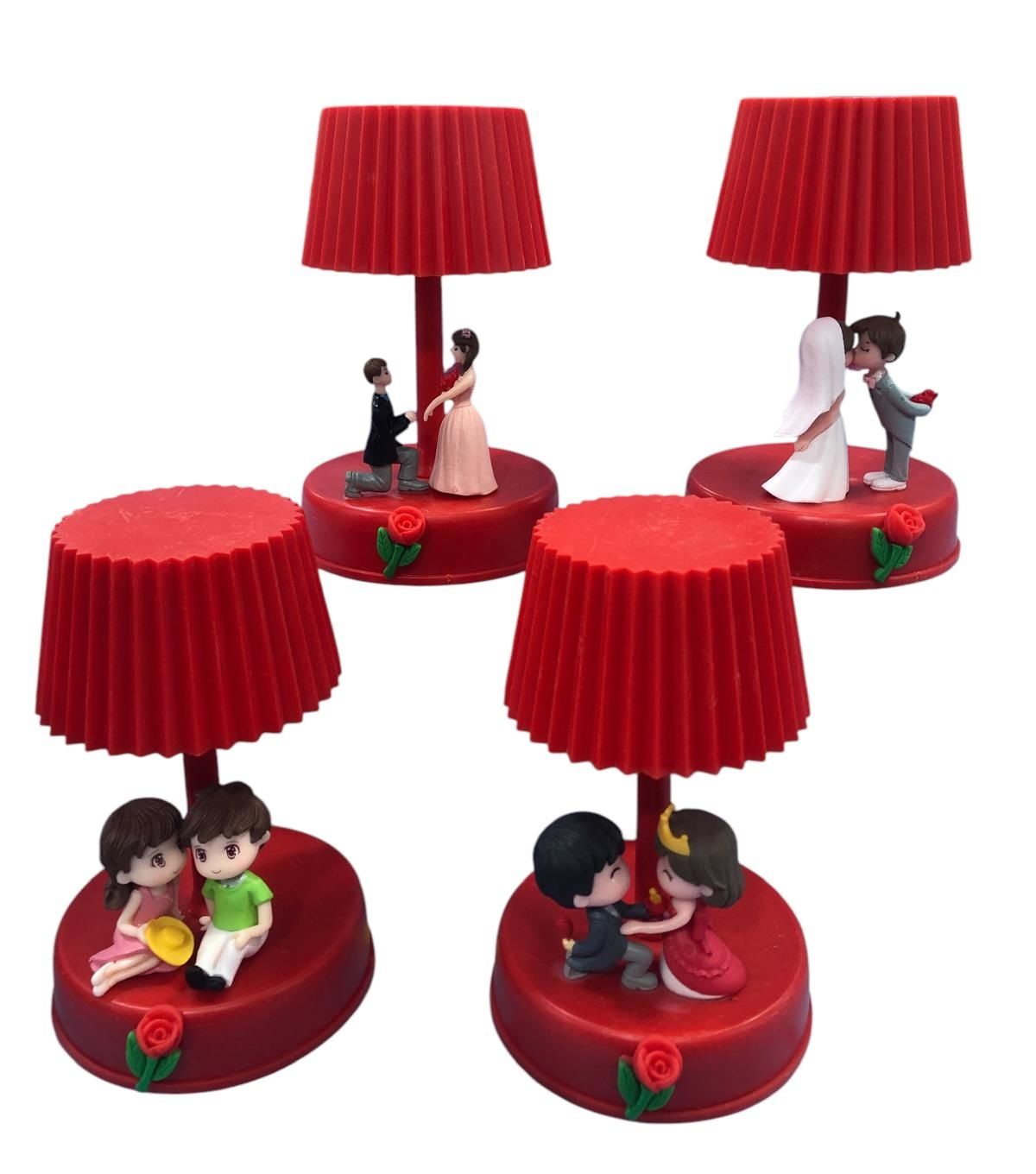 Dekoratif Işıklı Müzikli Kırmızı Abajur Lamba Altında Sevgili Biblosu
