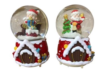Yılbaşı Noel Baba Ve Kızak Püskürtmeli Müzikli Cam Kar Küresi