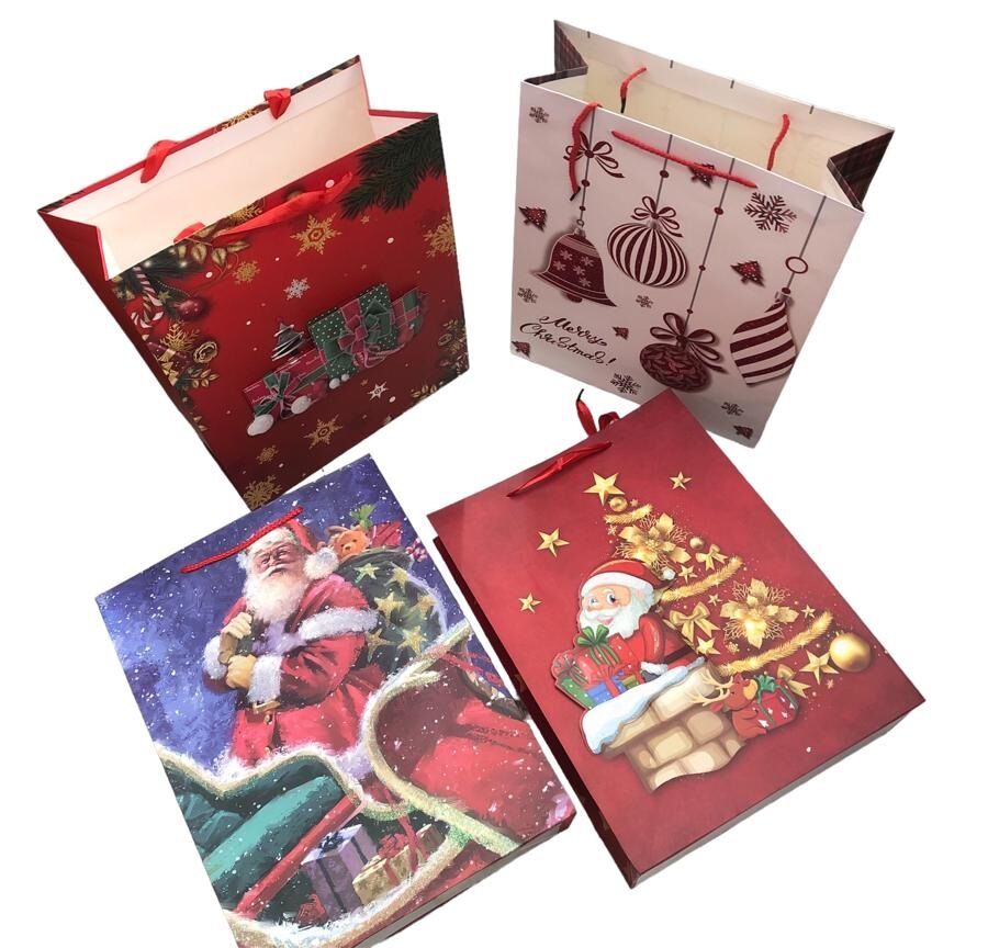Yılbaşı Mery Christmas Temalı Karton Hediye Çantası (40cm x 30cm)