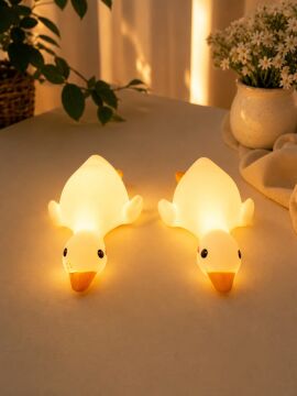 Yatan LED Işıklı Ördek Biblo Masaüstü Dekoru ve Gece Lambası