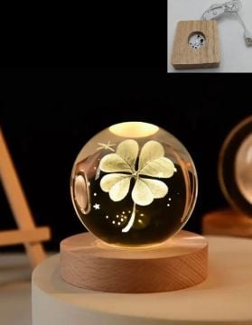 Dekoratif Ahşap Kare Altlıklı Yonca Işıklı Cam Küre (6 cm)