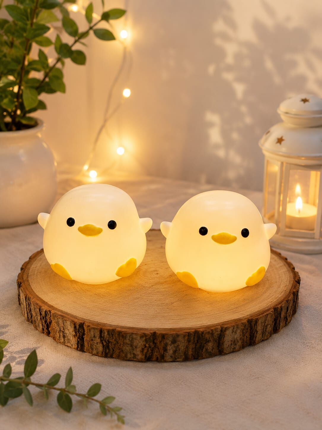 Mini Civciv LED Işıklı Biblo Masaüstü Dekoru ve Gece Lambası