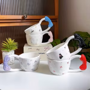 Büyük Kulak Fincanı Tasarımlı Kupa Bardak