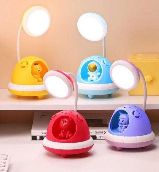 Sevimli Uzay Mekiği Karakterli Masa Lambası