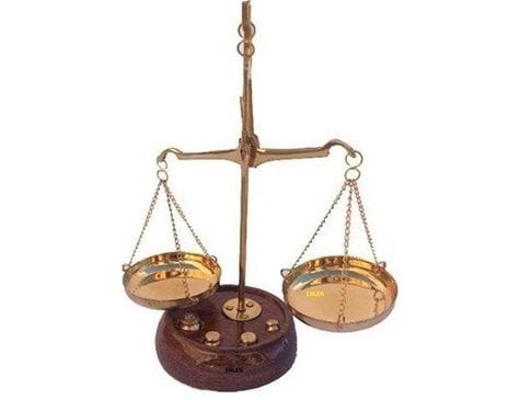Dekoratif Ahşap Adalet Terazisi (20 Gr)