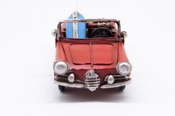 Dekoratif Nostaljik Eskitme Sörflü Metal Araba Kırmızı